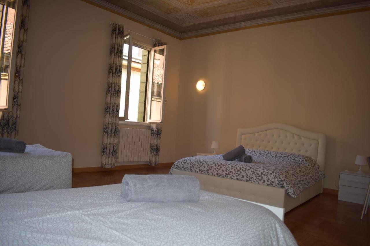 Casa Roma Rooms Падуя Экстерьер фото